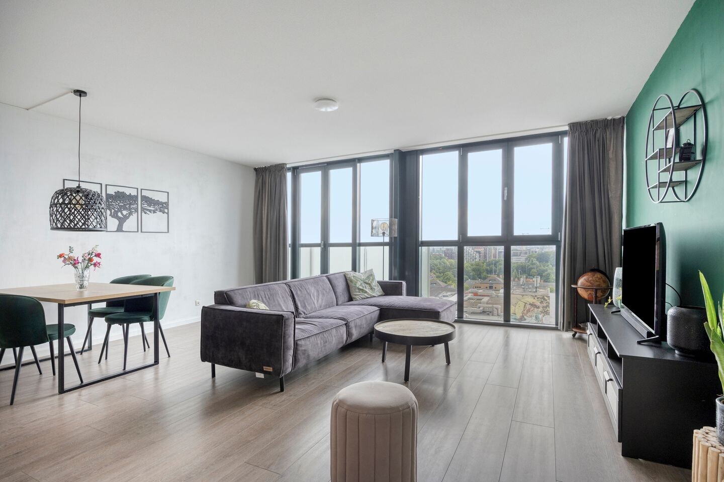 Appartement te koop: Raadhuisplein 216, Hoofddorp