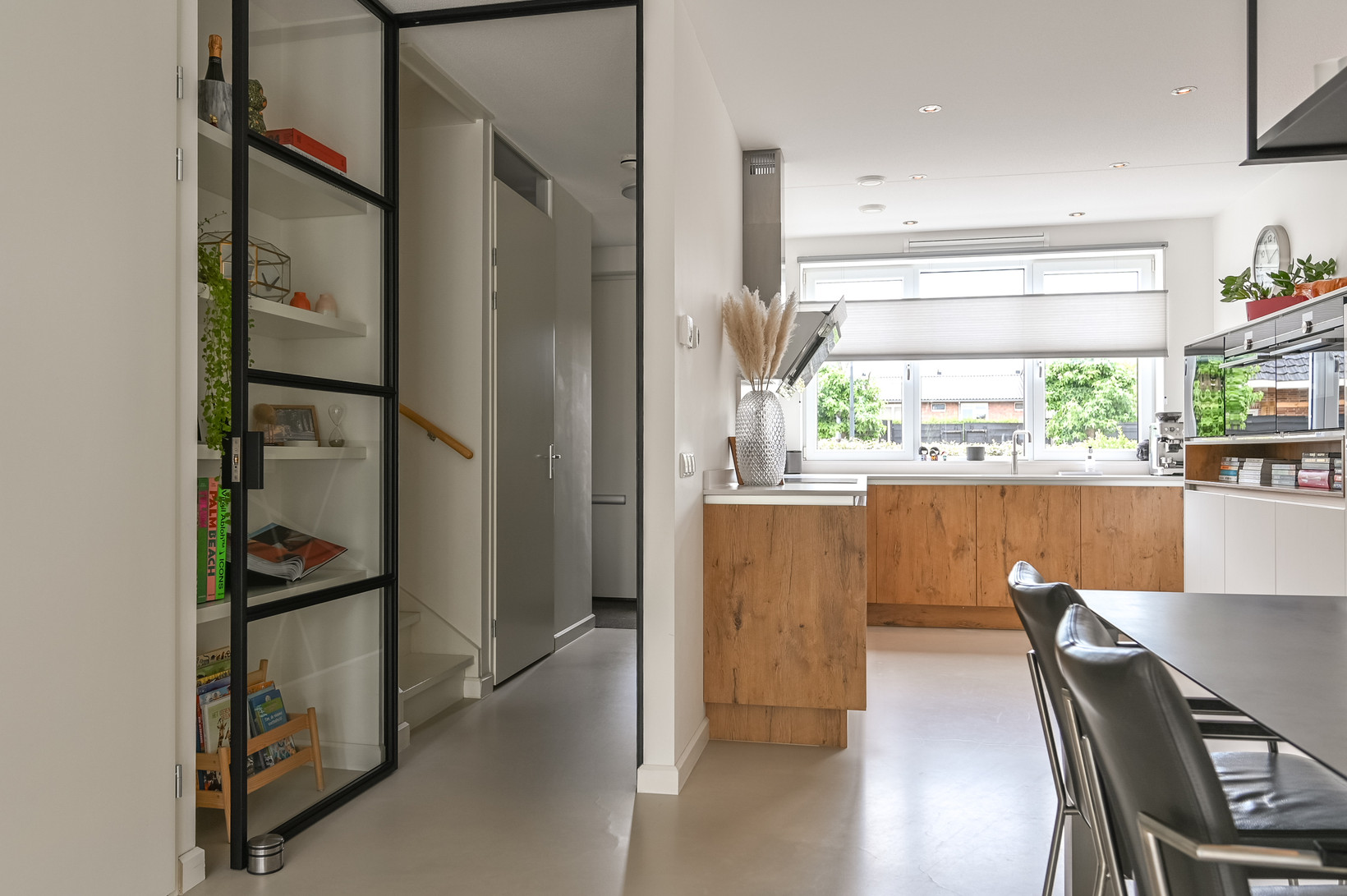 Tussenwoning te koop: IJweg 1167D, Hoofddorp