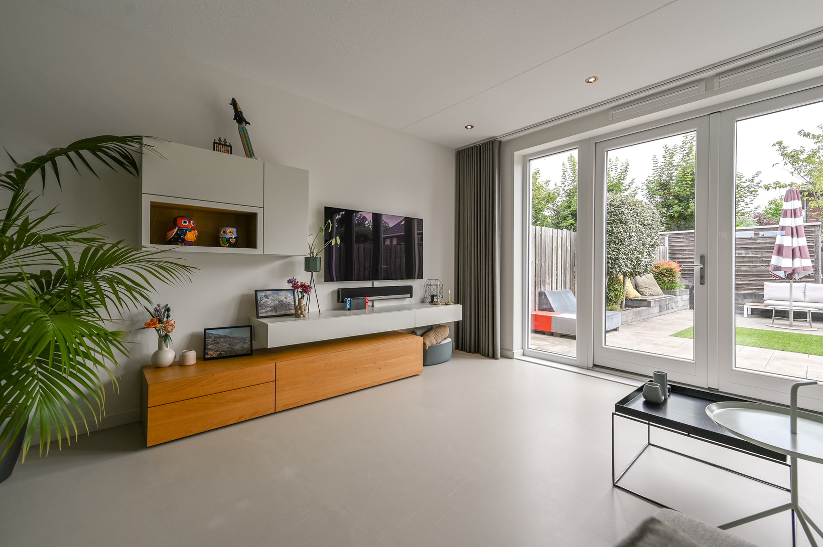 Tussenwoning te koop: IJweg 1167D, Hoofddorp