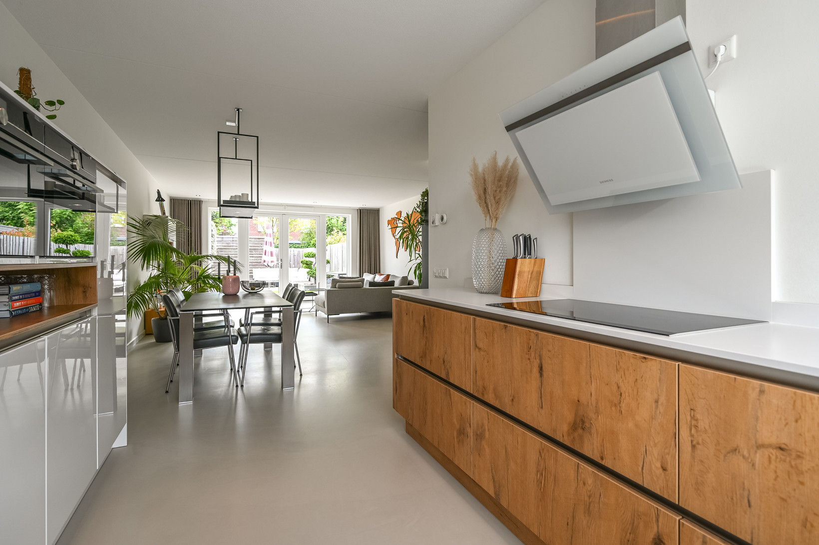 Tussenwoning te koop: IJweg 1167D, Hoofddorp