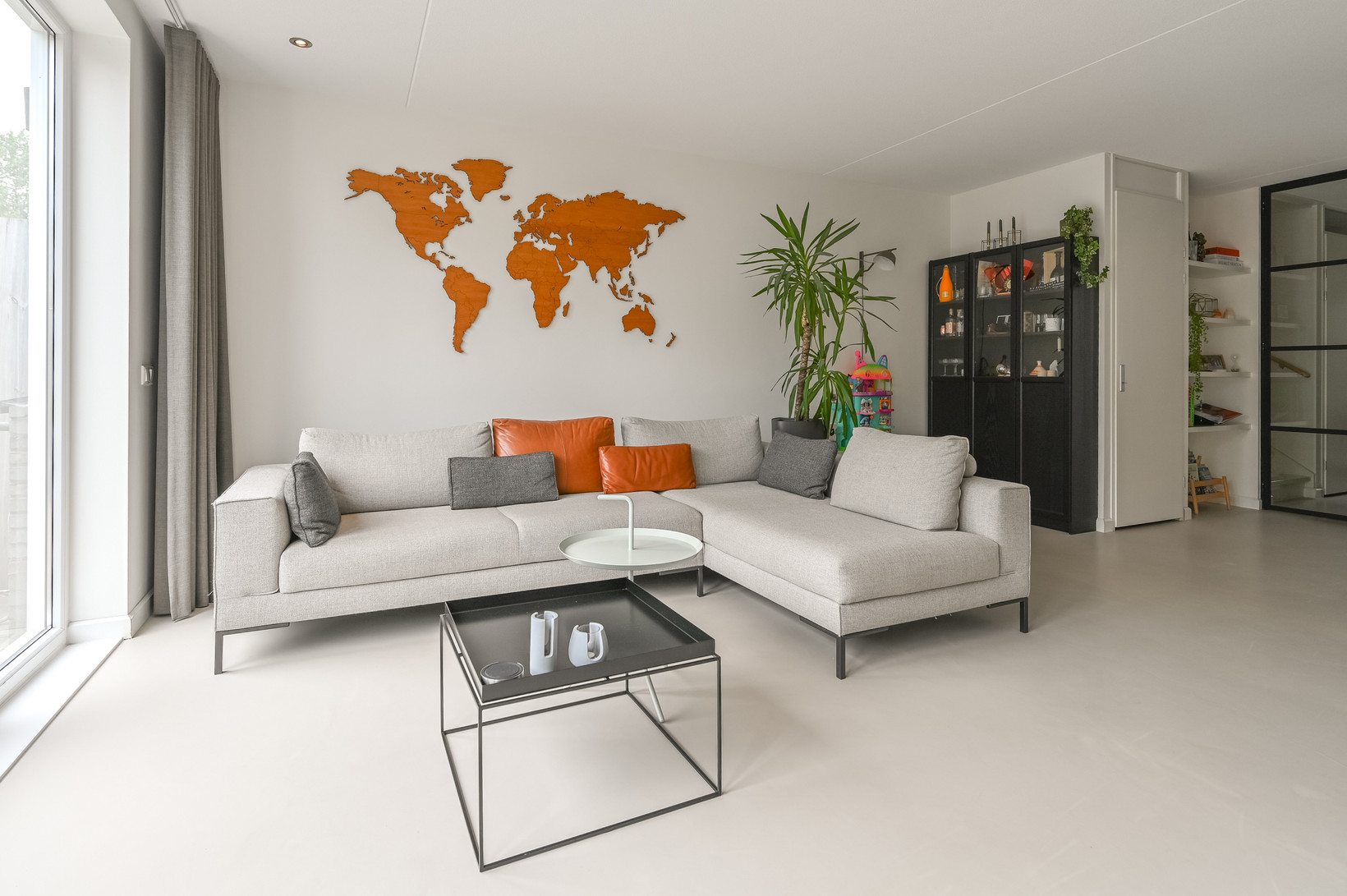 Tussenwoning te koop: IJweg 1167D, Hoofddorp