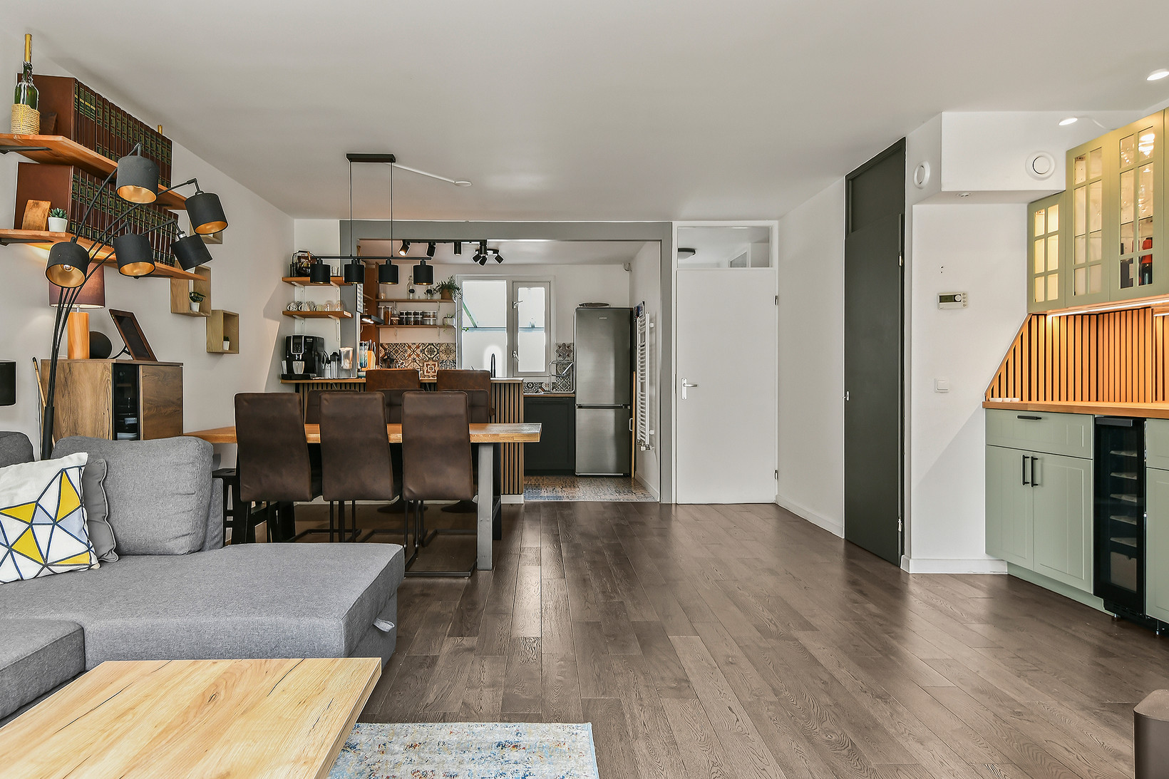 Tussenwoning te koop: Zandbos 139, Hoofddorp