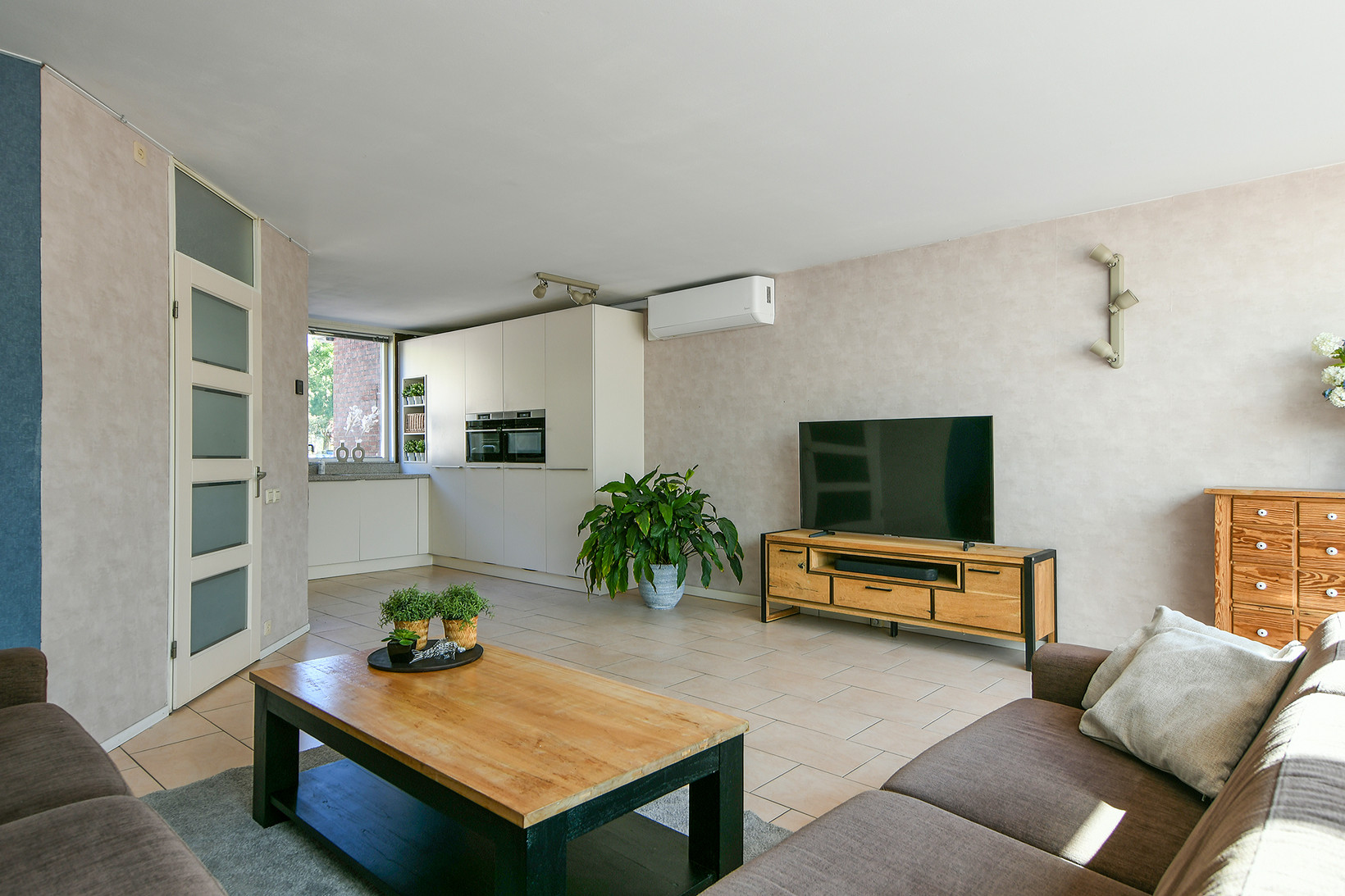 Tussenwoning te koop: Zalkerbos 35, Hoofddorp