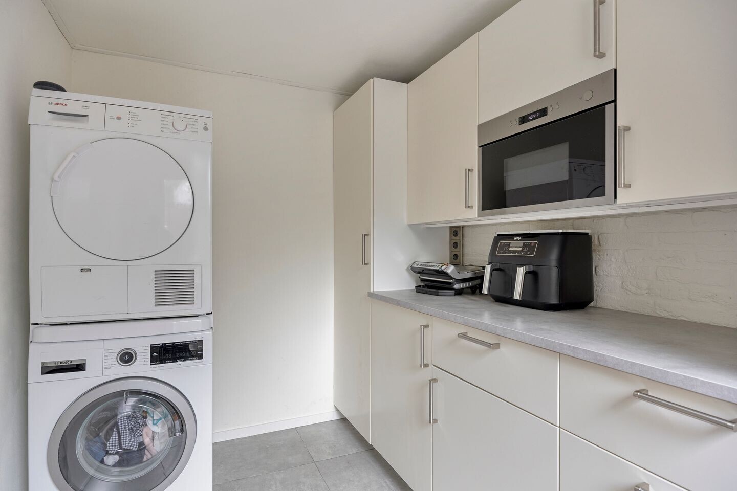 Tussenwoning te koop: Klaterbos 142, Hoofddorp