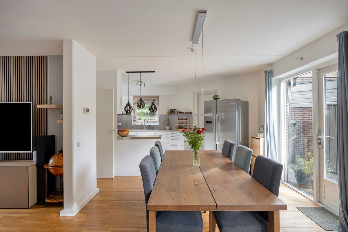 Tussenwoning te koop: Klaterbos 142, Hoofddorp
