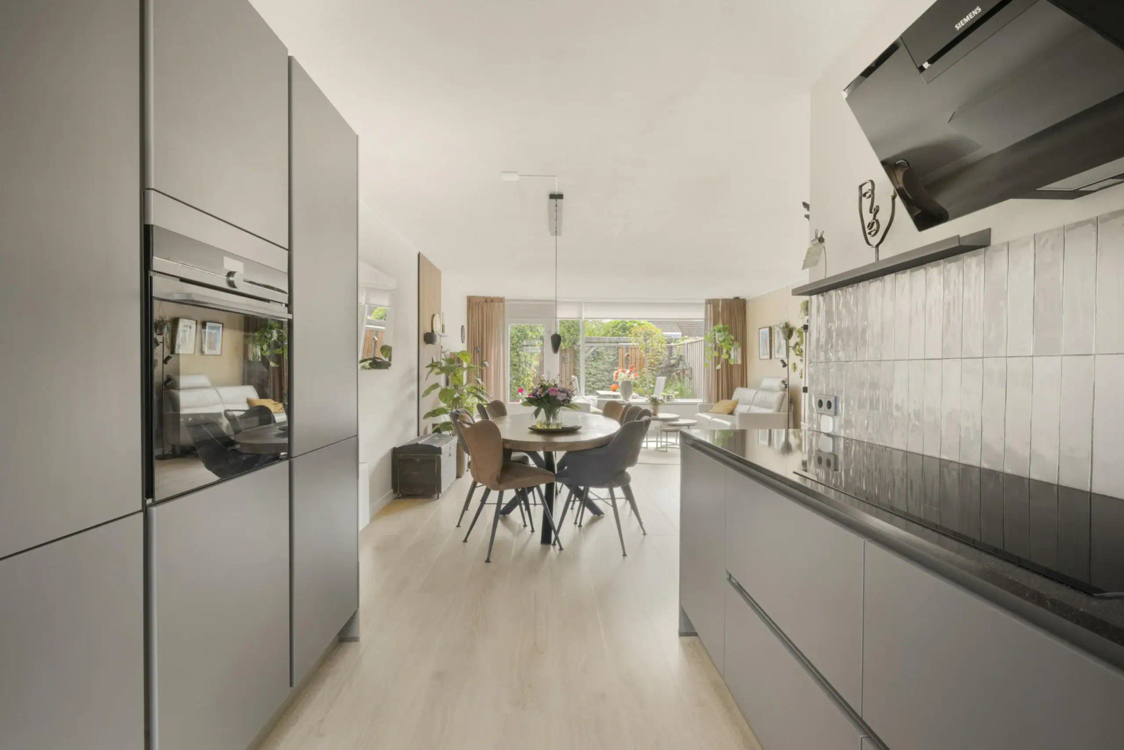 Tussenwoning te koop: Stuttebos 3, Hoofddorp