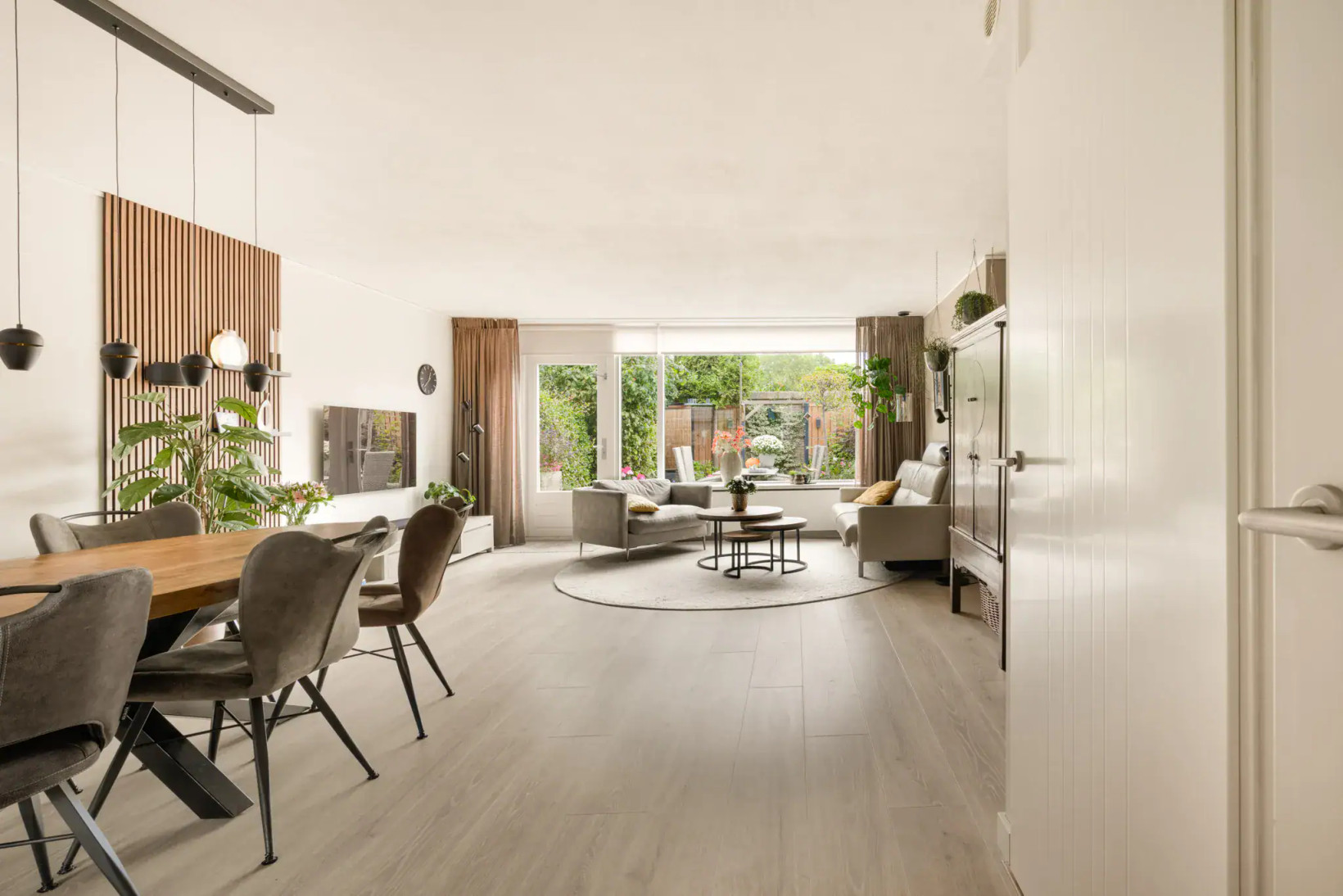 Tussenwoning te koop: Stuttebos 3, Hoofddorp