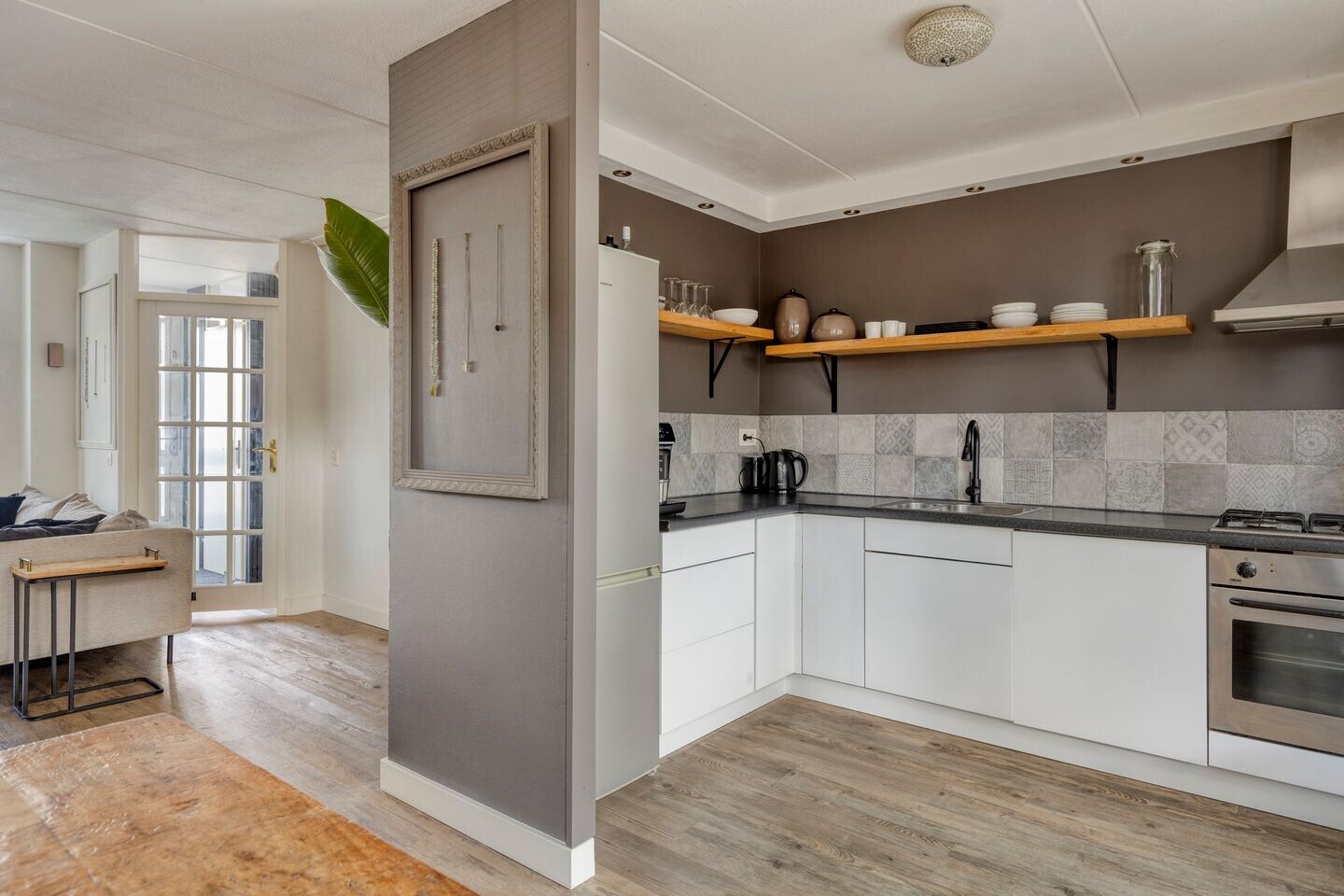 Tussenwoning te koop: Mastbos 76, Hoofddorp