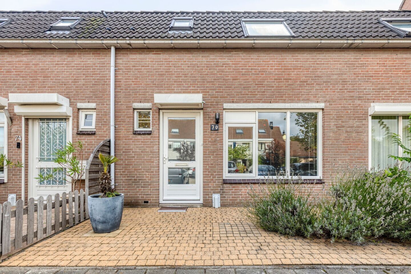 Tussenwoning te koop: Mastbos 76, Hoofddorp