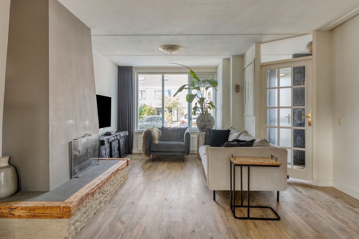 Tussenwoning te koop: Mastbos 76, Hoofddorp