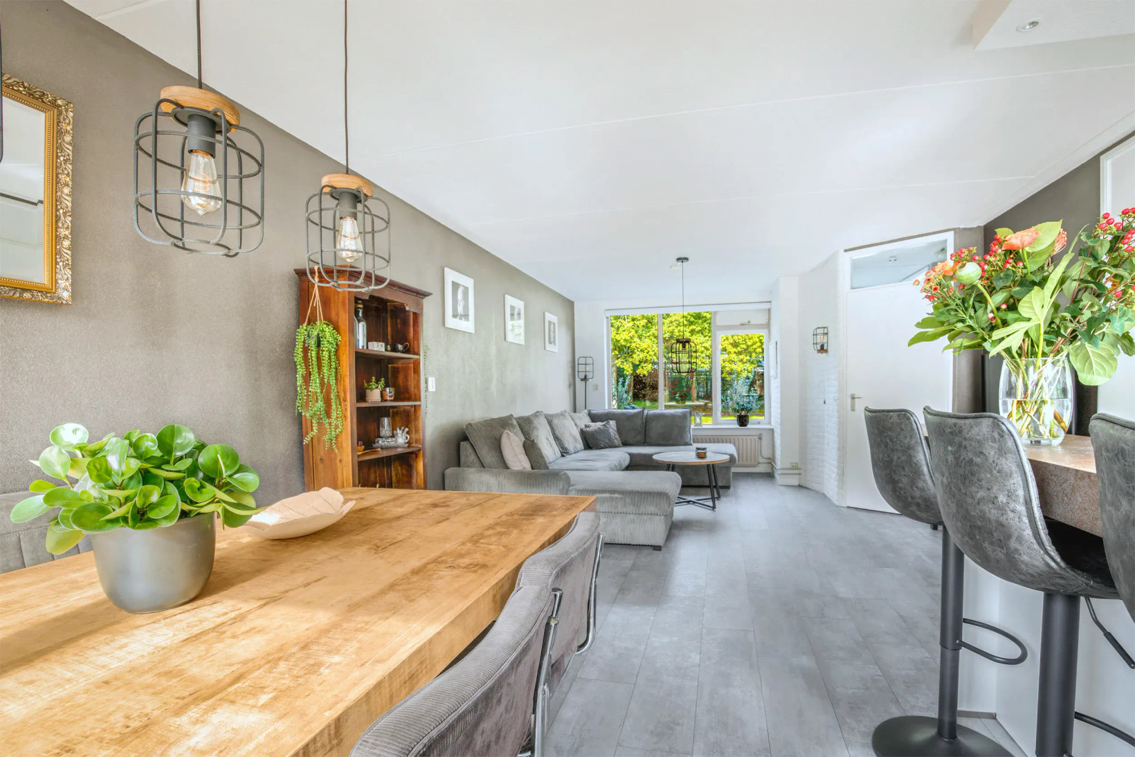 Tussenwoning te koop: Bunderbos 128, Hoofddorp