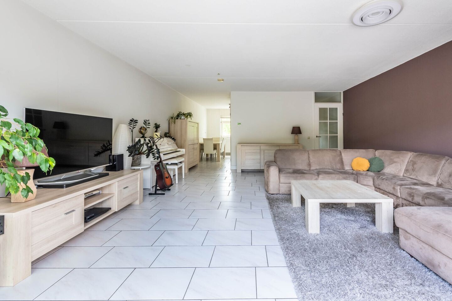 Tussenwoning te koop: Westhove 24, Hoofddorp