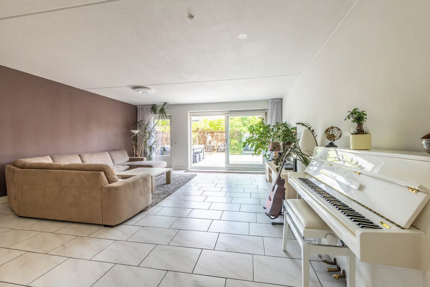 Tussenwoning te koop: Westhove 24, Hoofddorp