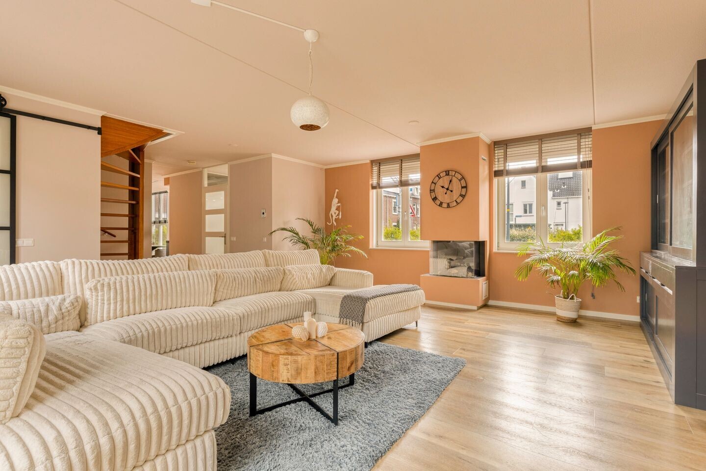 Tussenwoning te koop: Landlust 12, Hoofddorp
