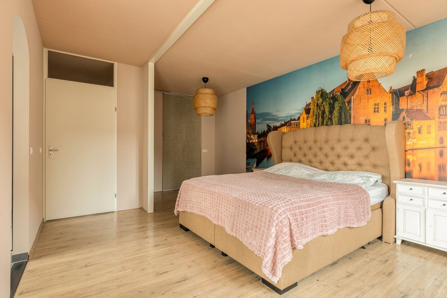 Tussenwoning te koop: Landlust 12, Hoofddorp