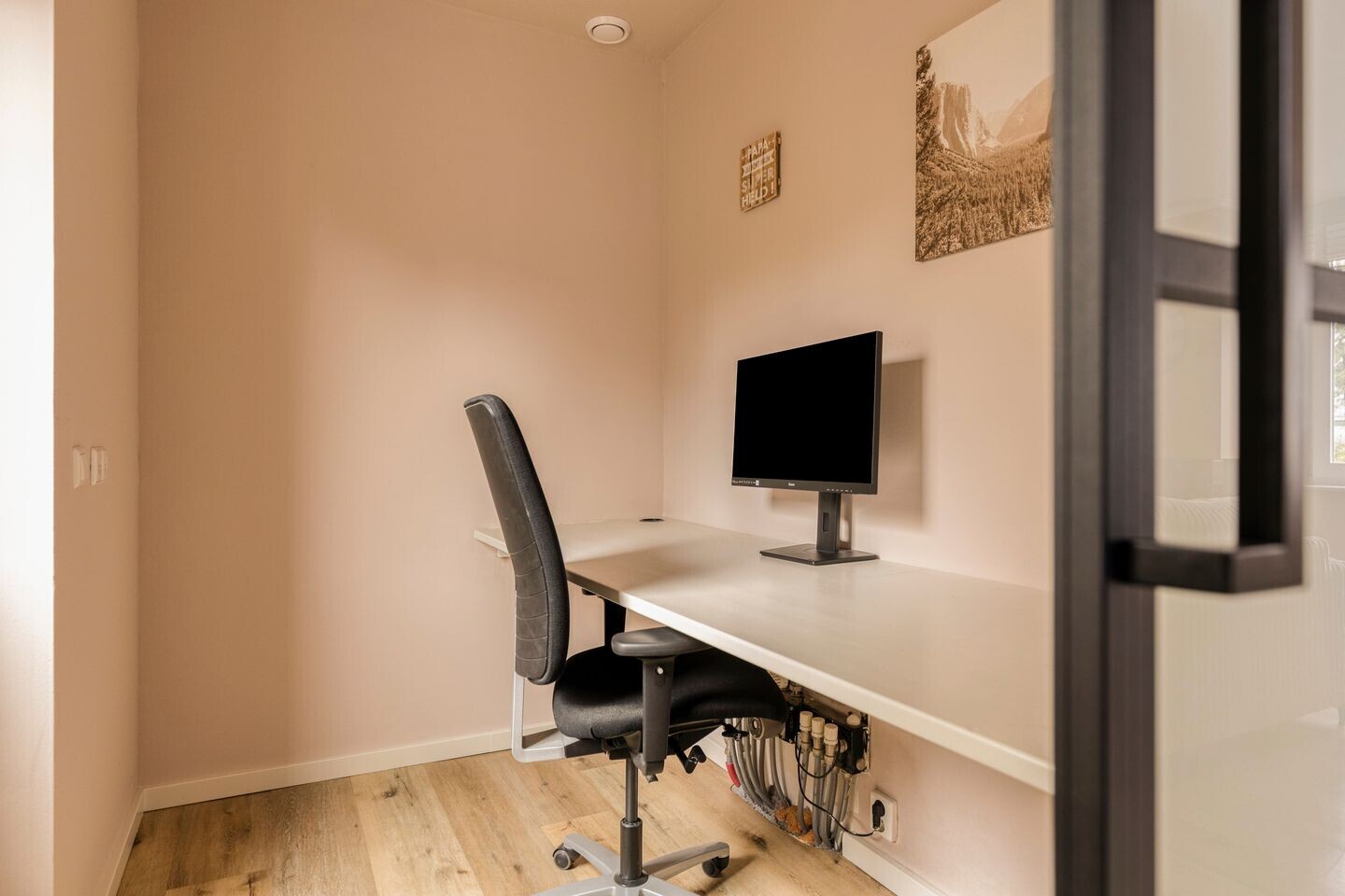 Tussenwoning te koop: Landlust 12, Hoofddorp