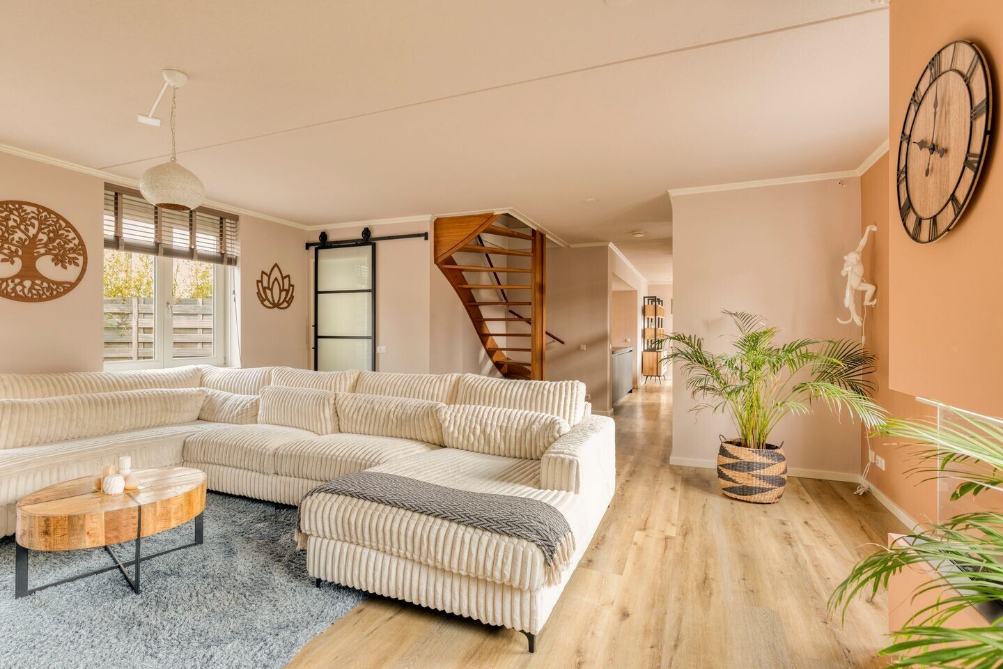 Tussenwoning te koop: Landlust 12, Hoofddorp