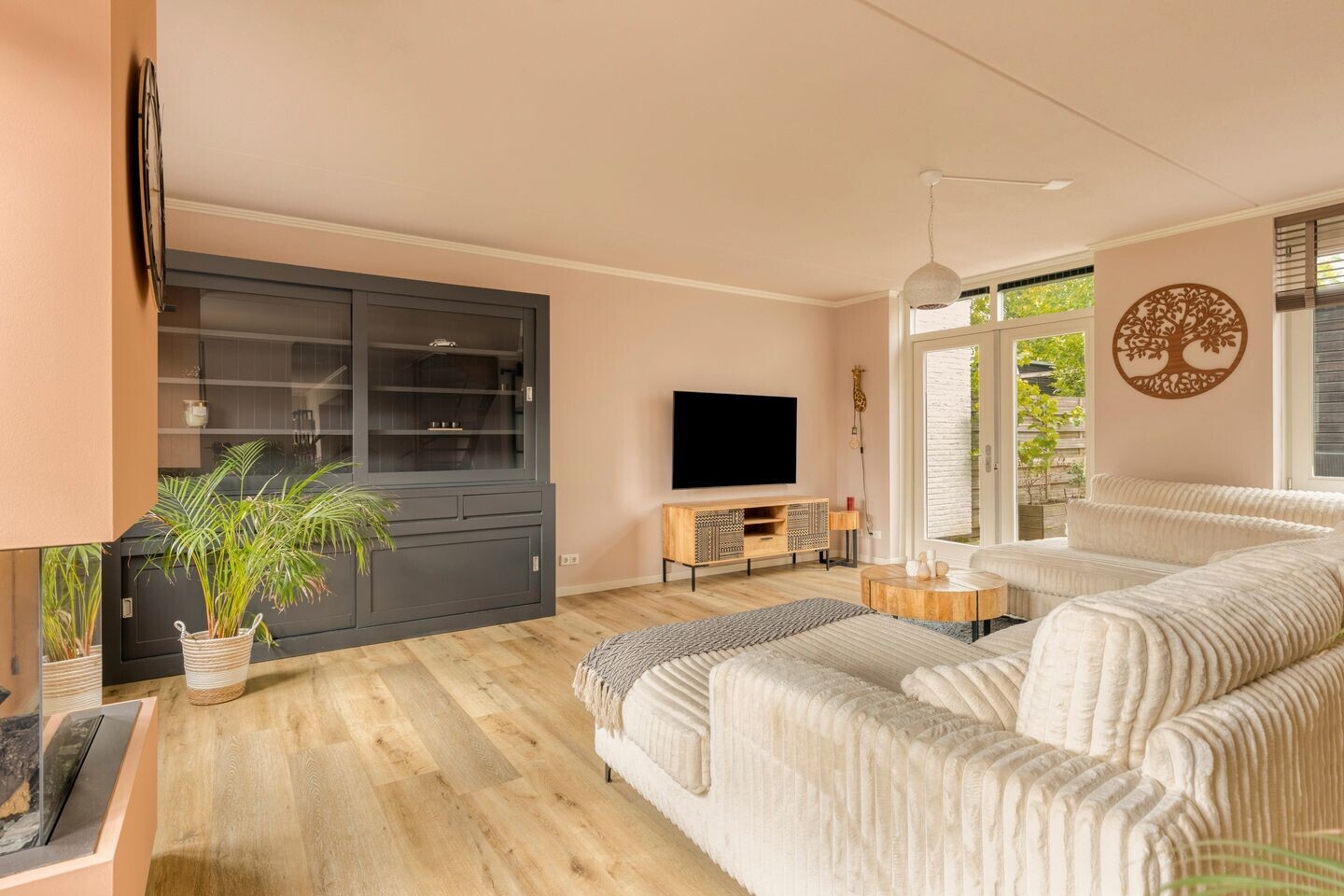 Tussenwoning te koop: Landlust 12, Hoofddorp
