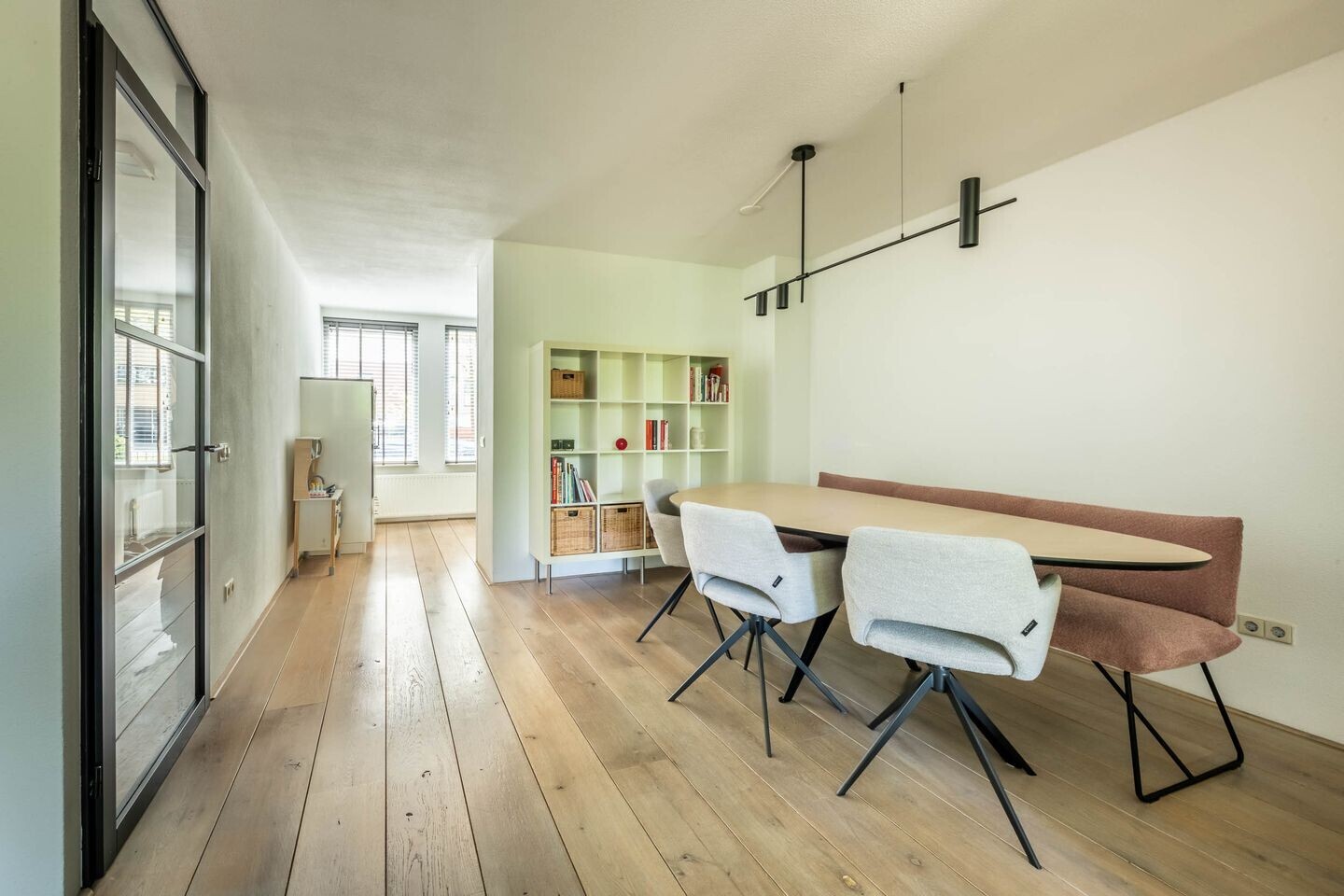 Tussenwoning te koop: Oosterschelde 11, Hoofddorp