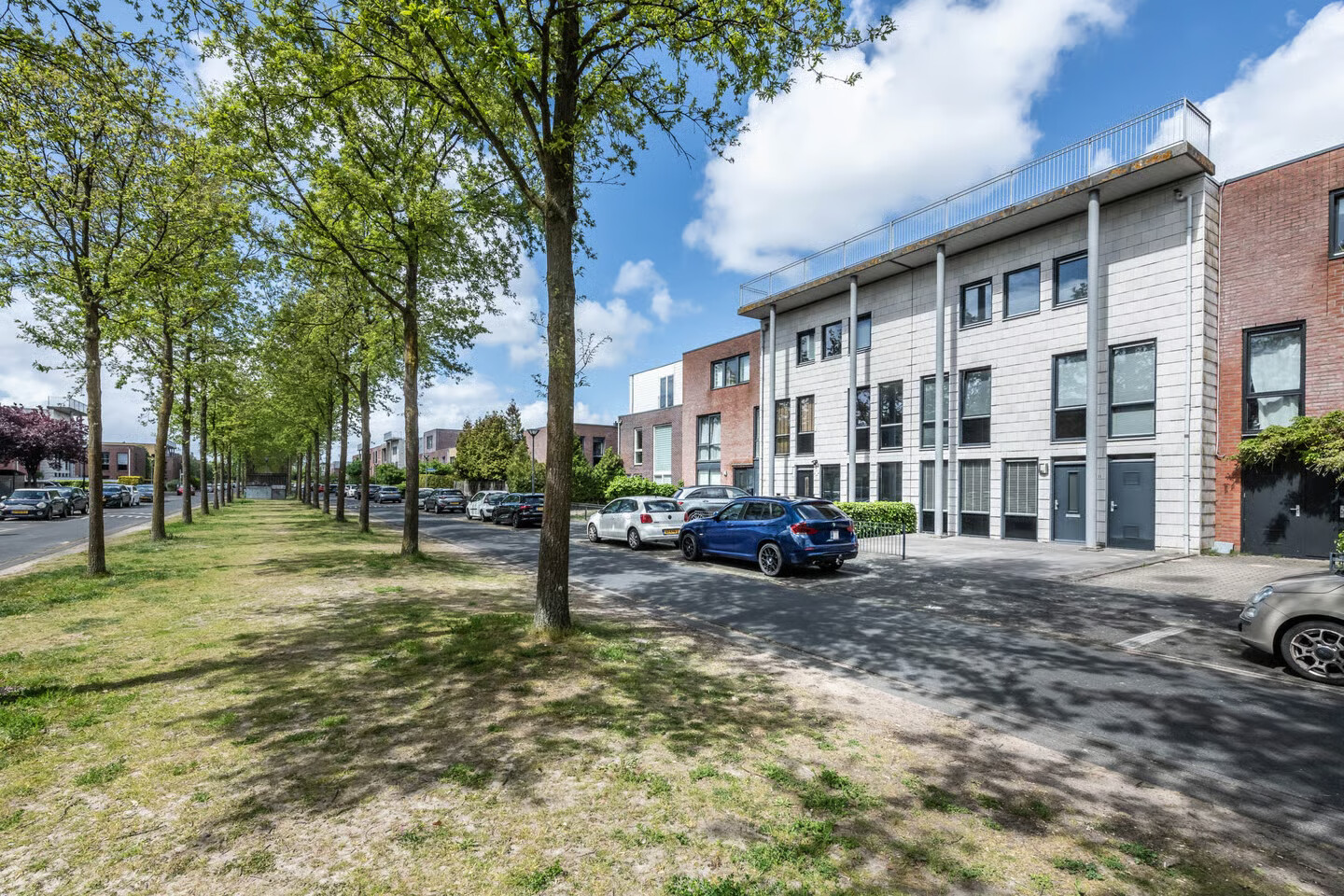 Tussenwoning te koop: Oosterschelde 11, Hoofddorp