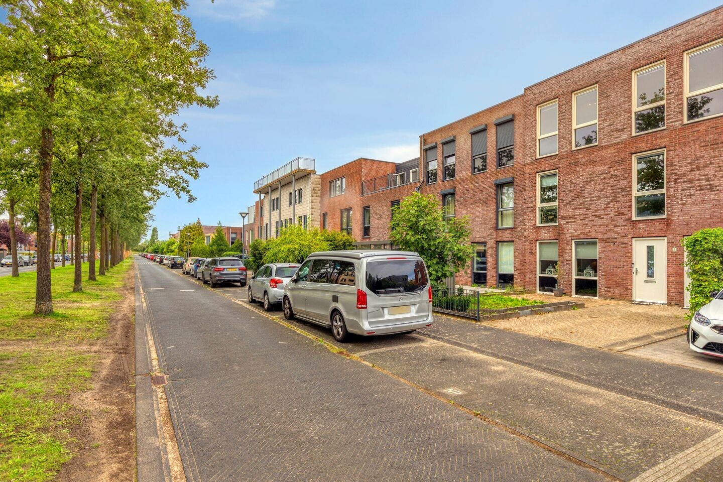 Tussenwoning te koop: Oosterschelde 3, Hoofddorp