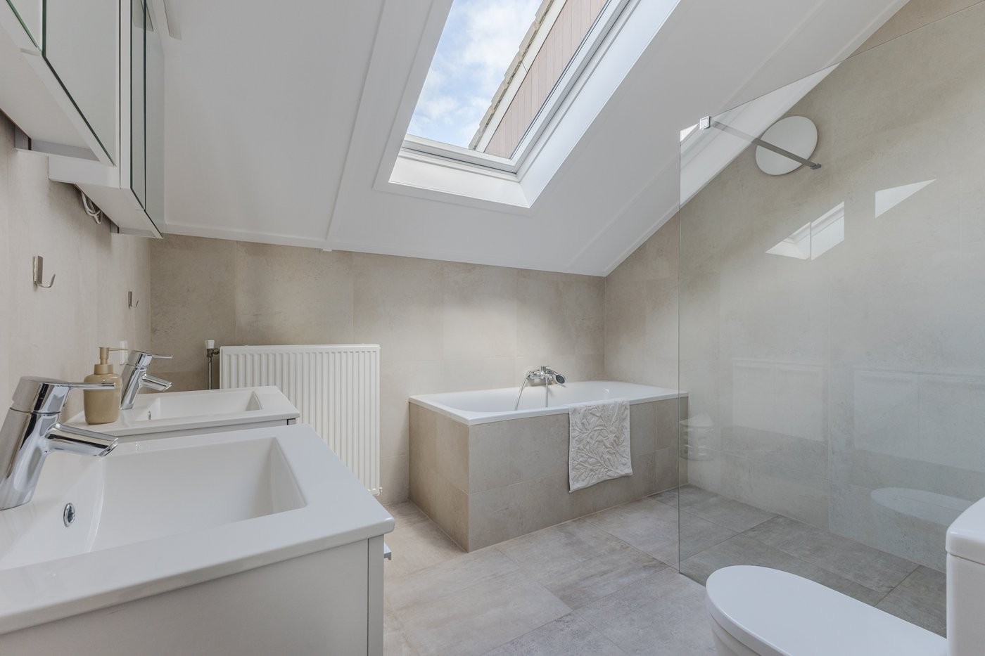 Appartement te koop: Waddenweg 267, Hoofddorp