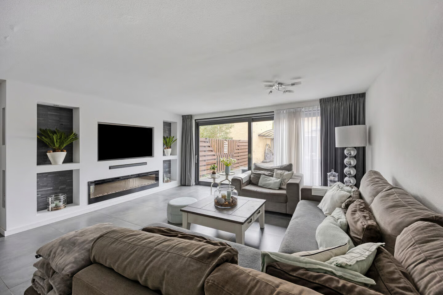 Tussenwoning te koop: Het Oerd 85, Hoofddorp