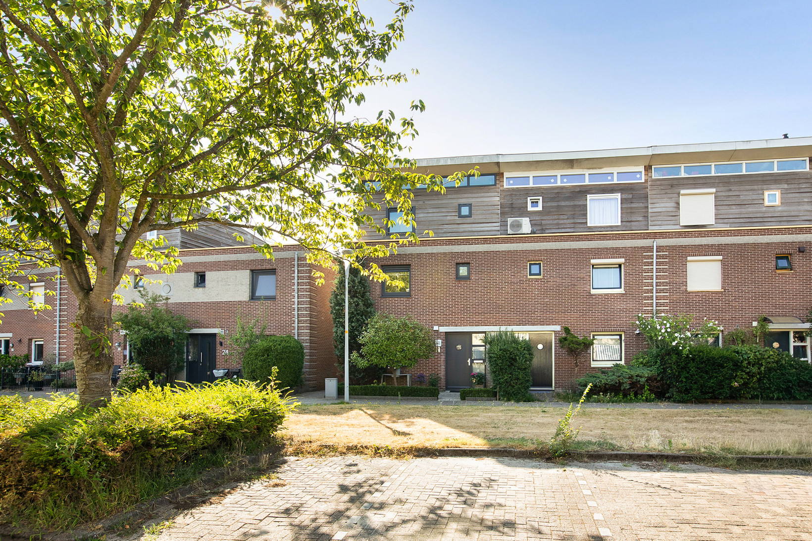 Hoekwoning te koop: Weerdenburg 26, Hoofddorp