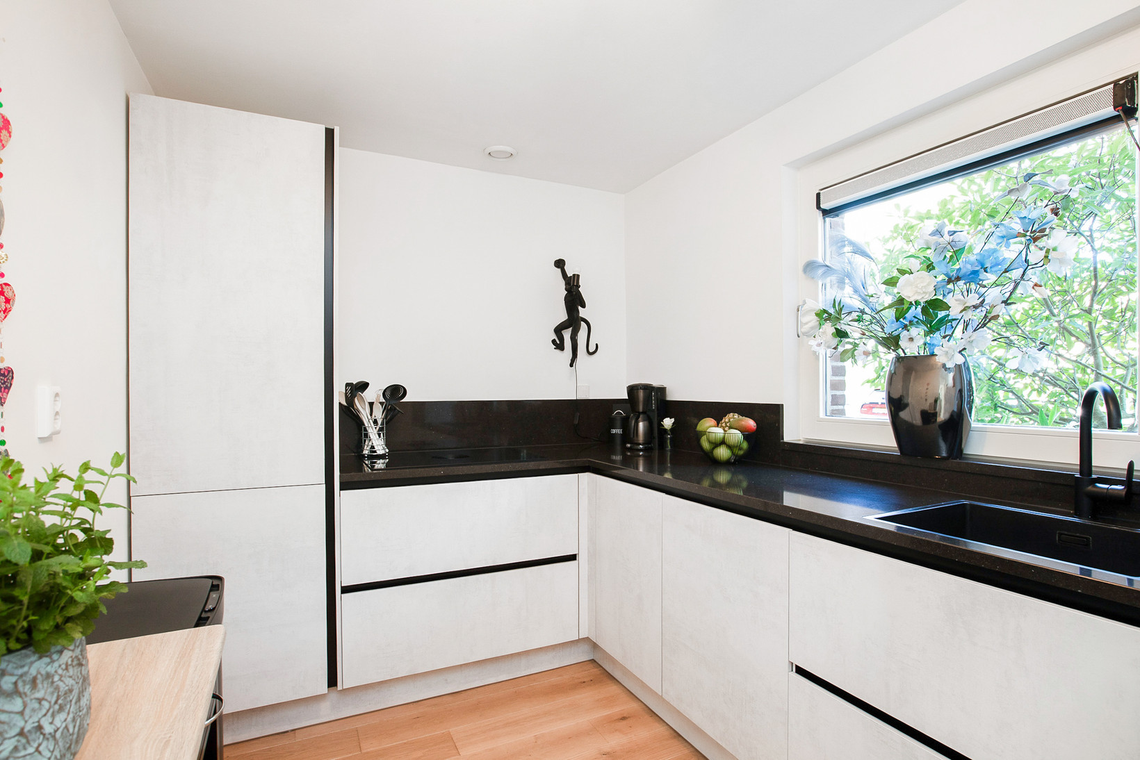 Hoekwoning te koop: Weerdenburg 26, Hoofddorp