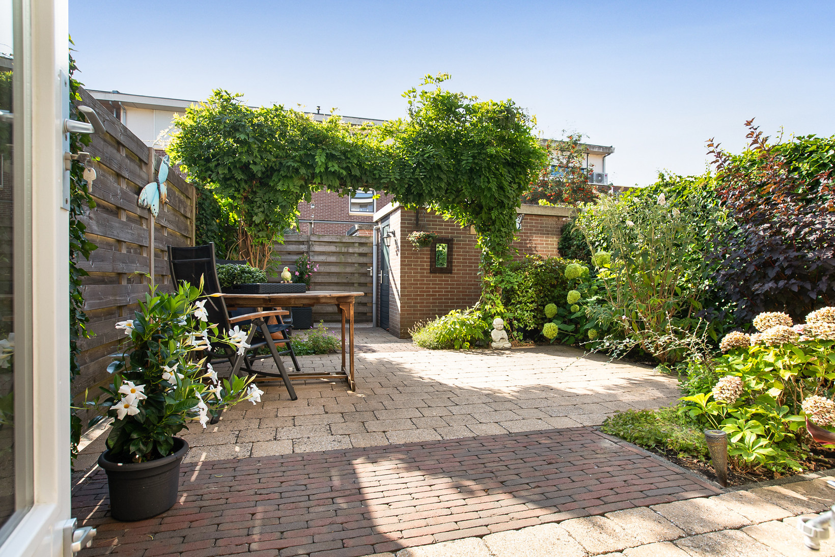 Hoekwoning te koop: Weerdenburg 26, Hoofddorp