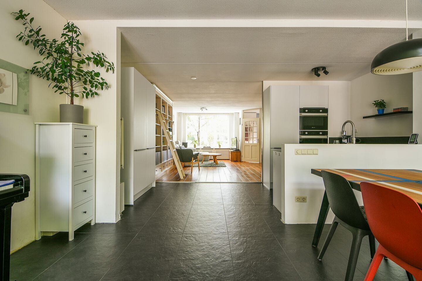 Hoekwoning te koop: Schuilenburg 68, Hoofddorp