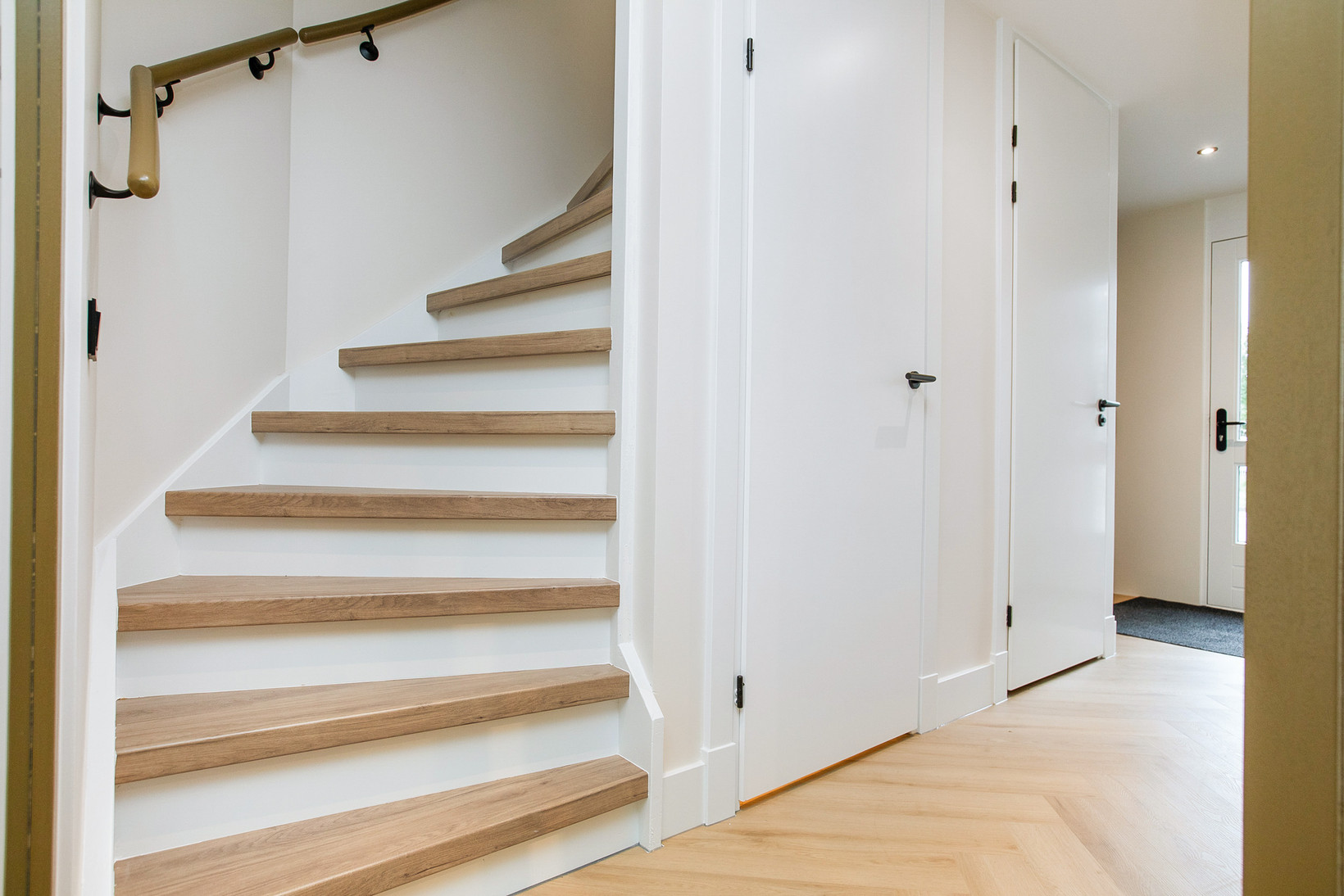 Tussenwoning te koop: Reina Prinsen Geerligsdreef 87, Hoofddorp