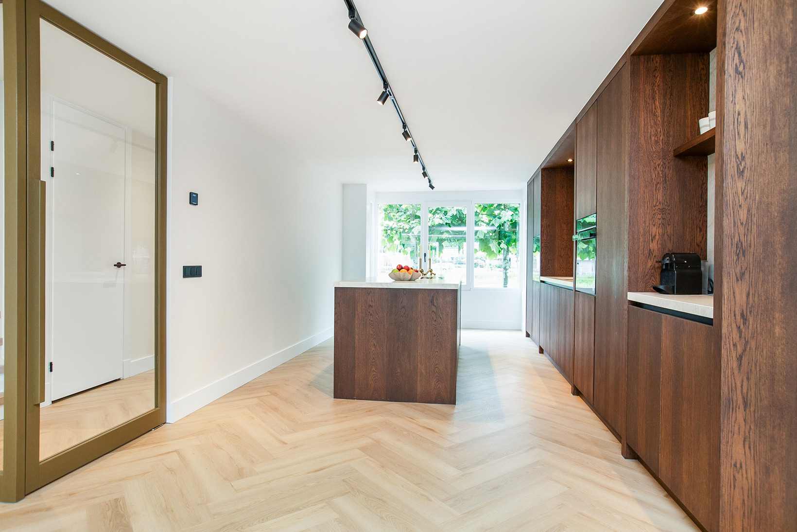 Tussenwoning te koop: Reina Prinsen Geerligsdreef 87, Hoofddorp