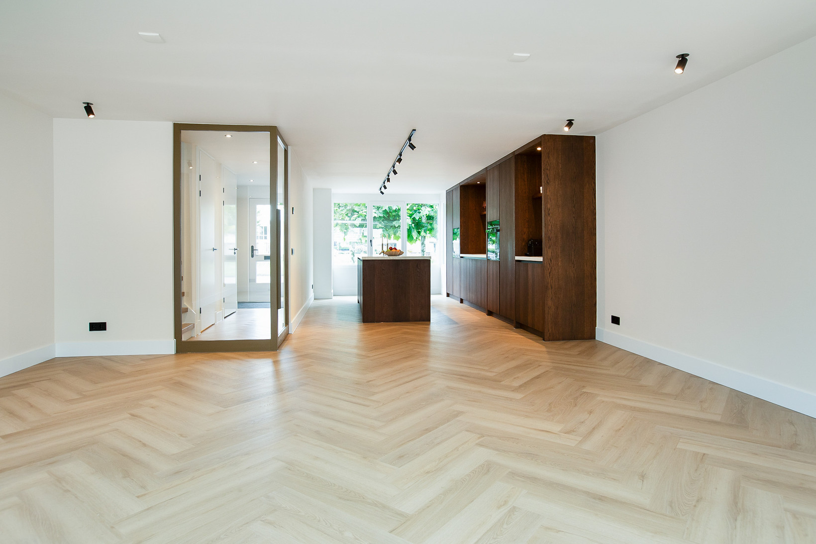 Tussenwoning te koop: Reina Prinsen Geerligsdreef 87, Hoofddorp