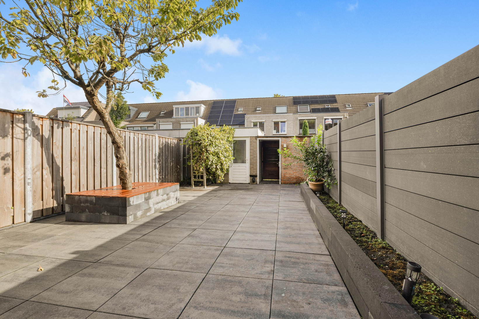 Tussenwoning te koop: Marga Klompésingel 34, Hoofddorp
