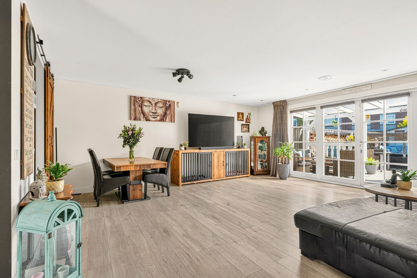 Tussenwoning te koop: Etty Hillesumplantsoen 19, Hoofddorp