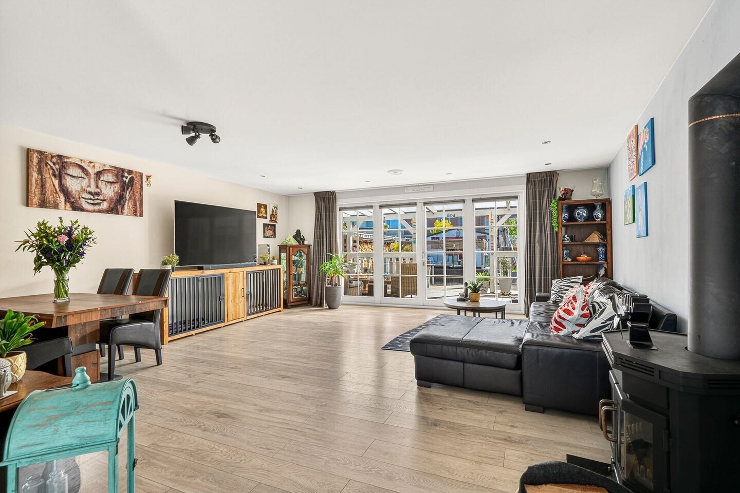 Tussenwoning te koop: Etty Hillesumplantsoen 19, Hoofddorp