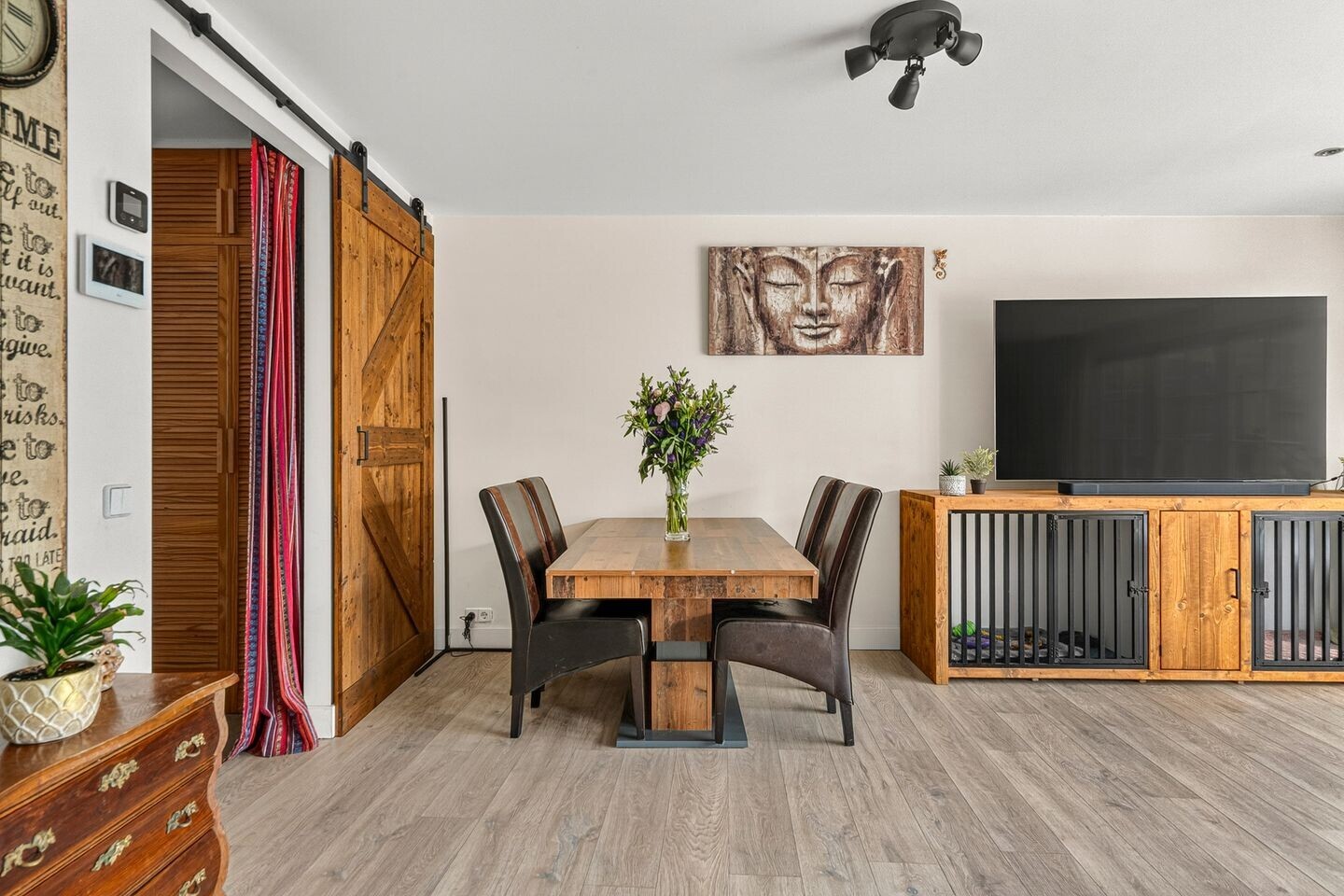 Tussenwoning te koop: Etty Hillesumplantsoen 19, Hoofddorp