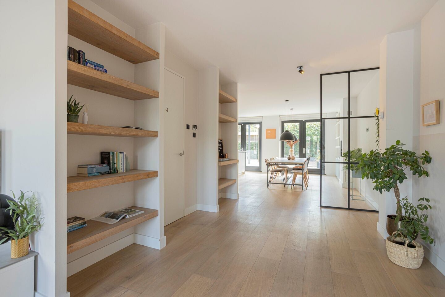 Twee-onder-één-kap te koop: Elisa van Calcarstraat 36C, Hoofddorp