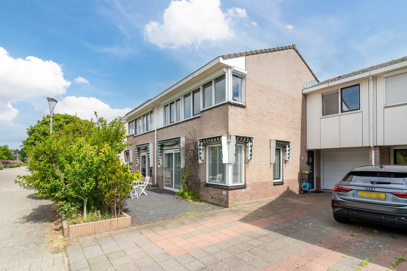 Tussenwoning te koop: Roosje Vosplantsoen 12, Hoofddorp