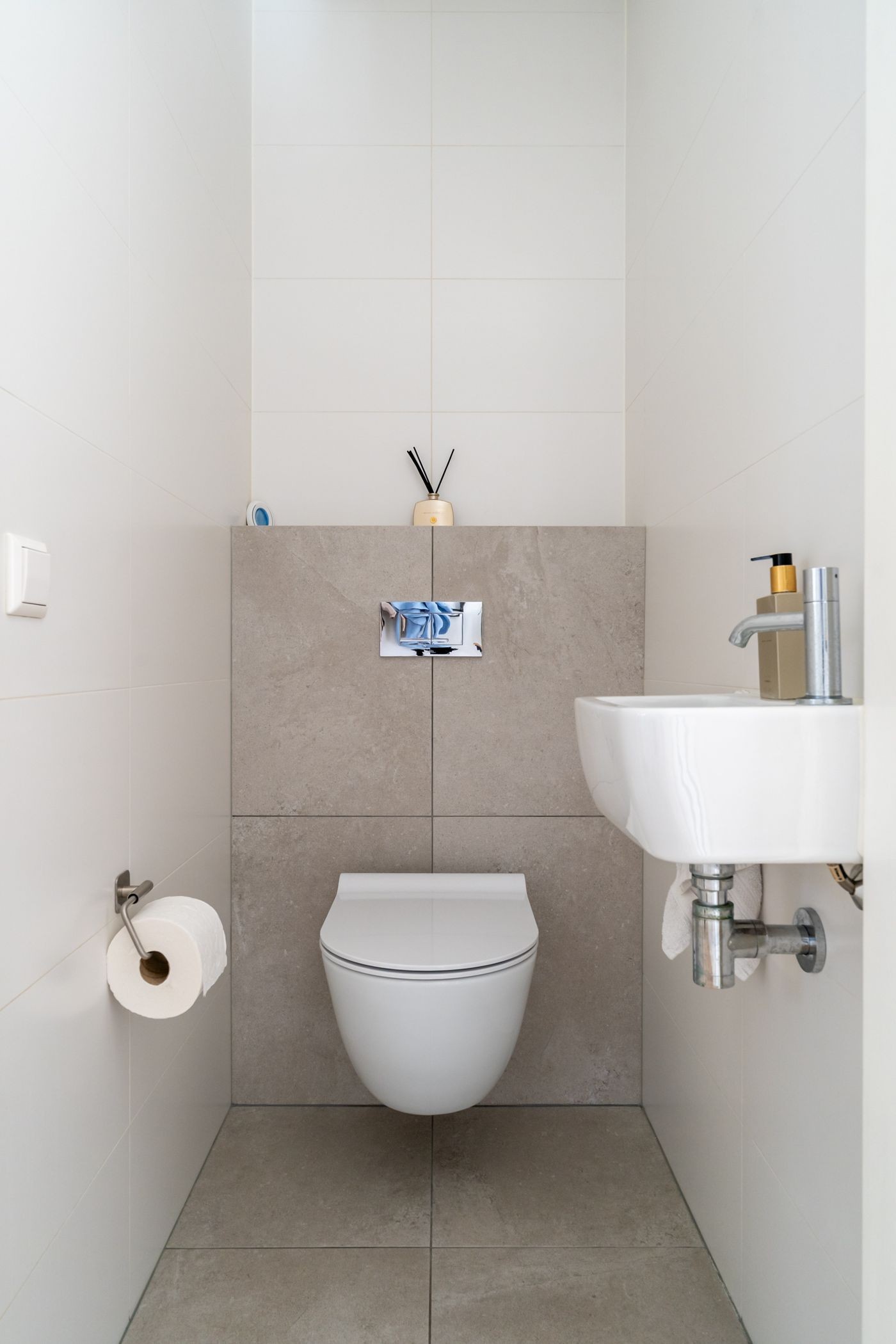 Tussenwoning te koop: Roosje Vosplantsoen 12, Hoofddorp
