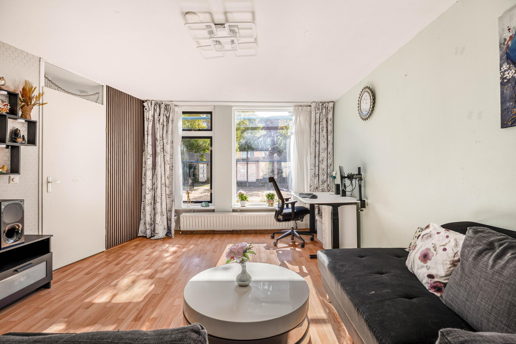 Hoekwoning te koop: Anna Reynvaanhof 13, Hoofddorp