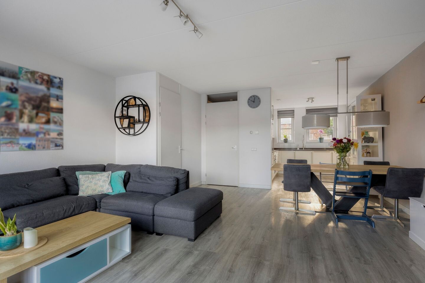 Tussenwoning te koop: Anna van Kleeflaan 13, Hoofddorp