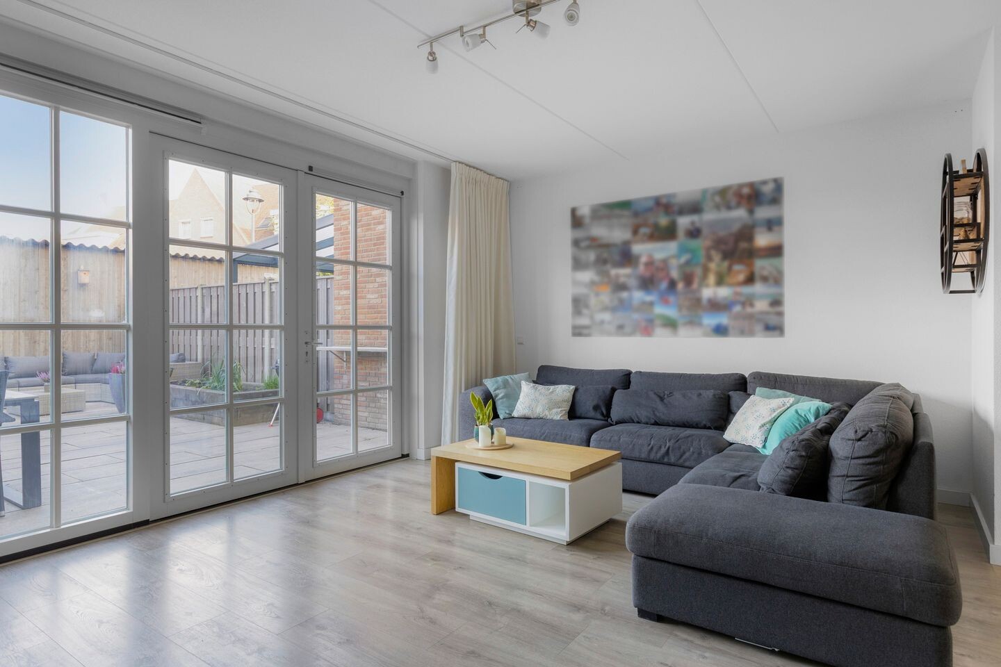 Tussenwoning te koop: Anna van Kleeflaan 13, Hoofddorp