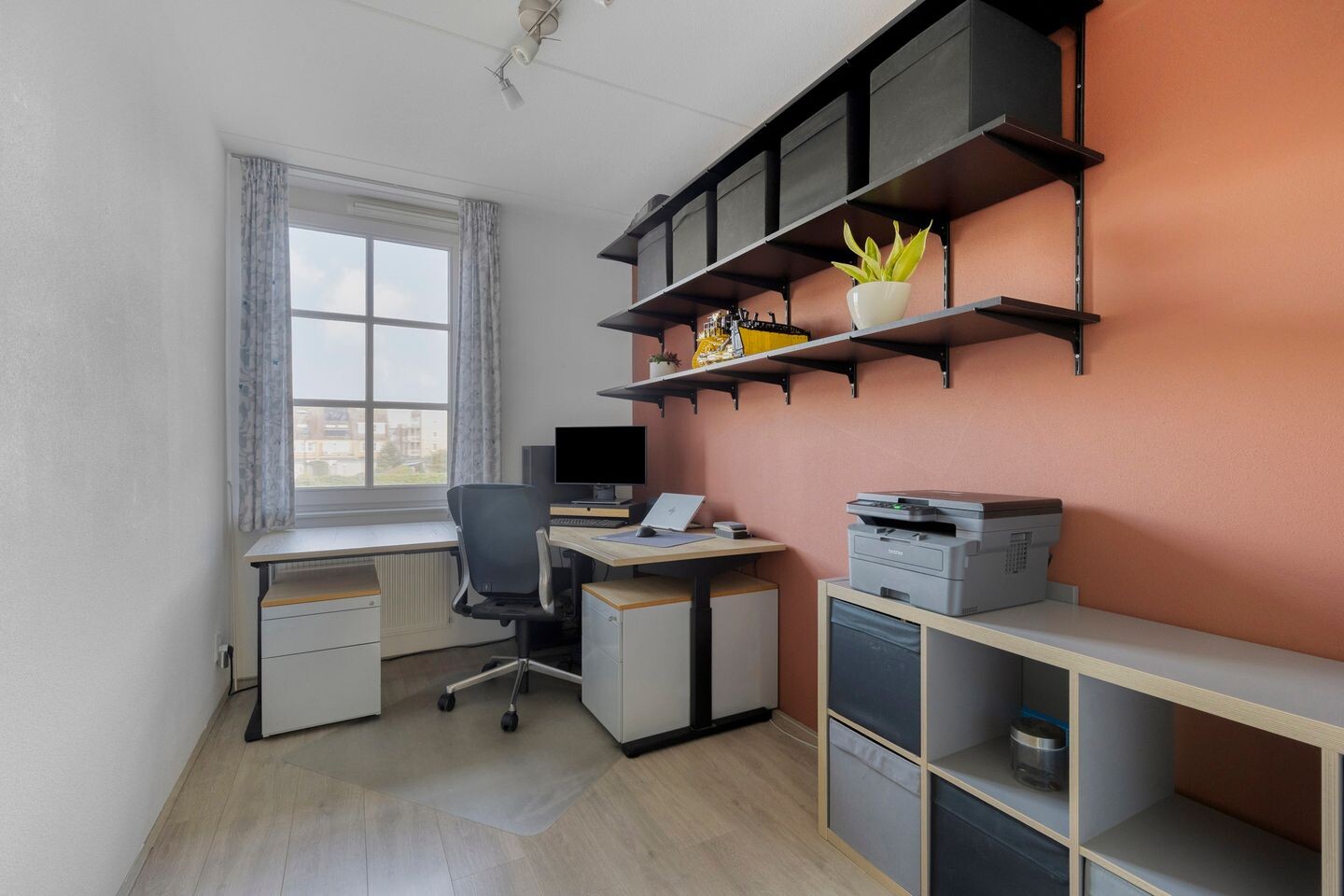 Tussenwoning te koop: Anna van Kleeflaan 13, Hoofddorp