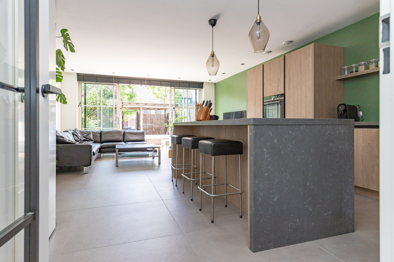 Tussenwoning te koop: Thomas Morelaan 98, Hoofddorp
