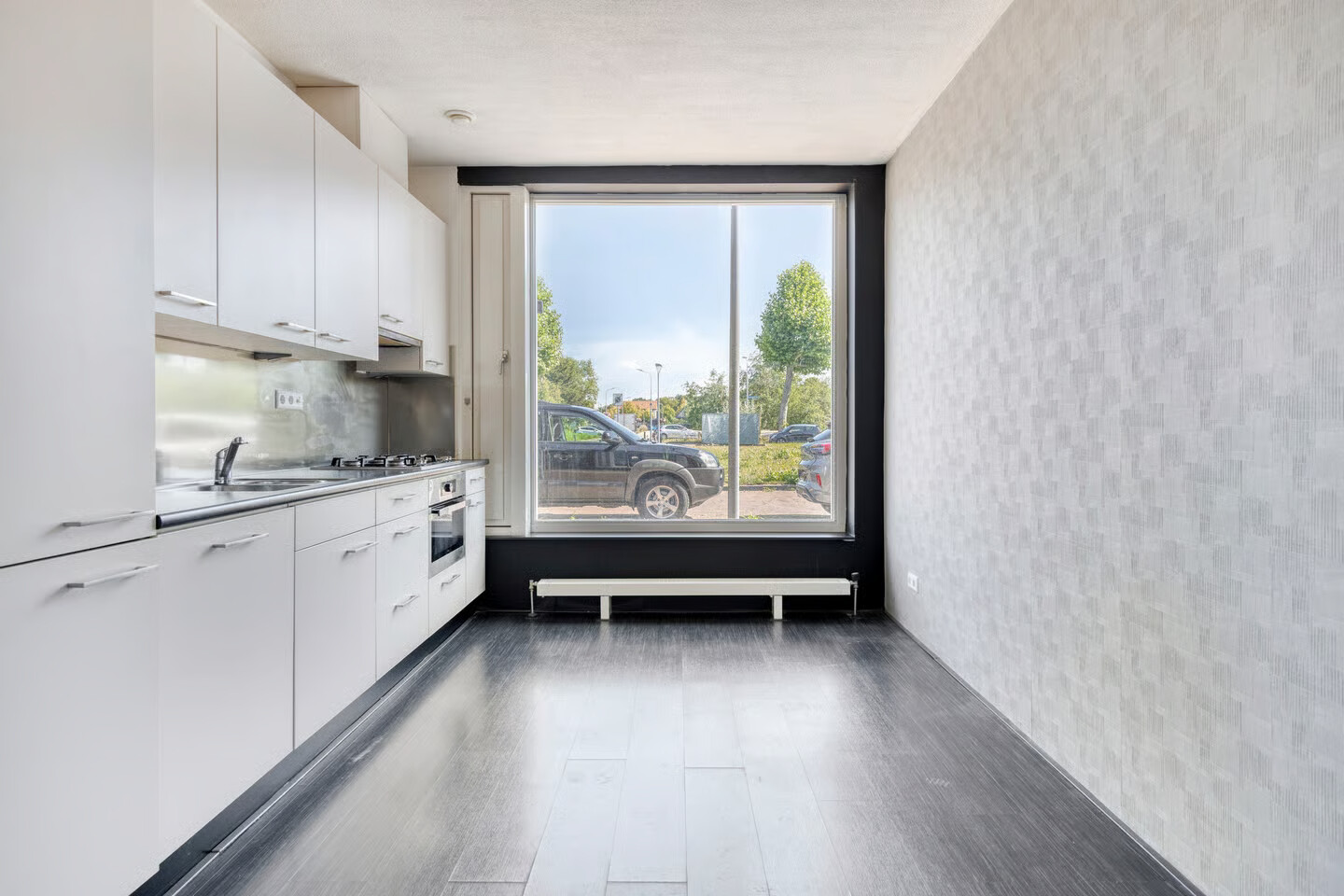 Tussenwoning te koop: Elemastraat 37, Nieuw-Vennep