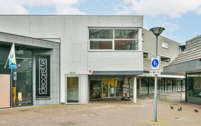 Venneperhof 18