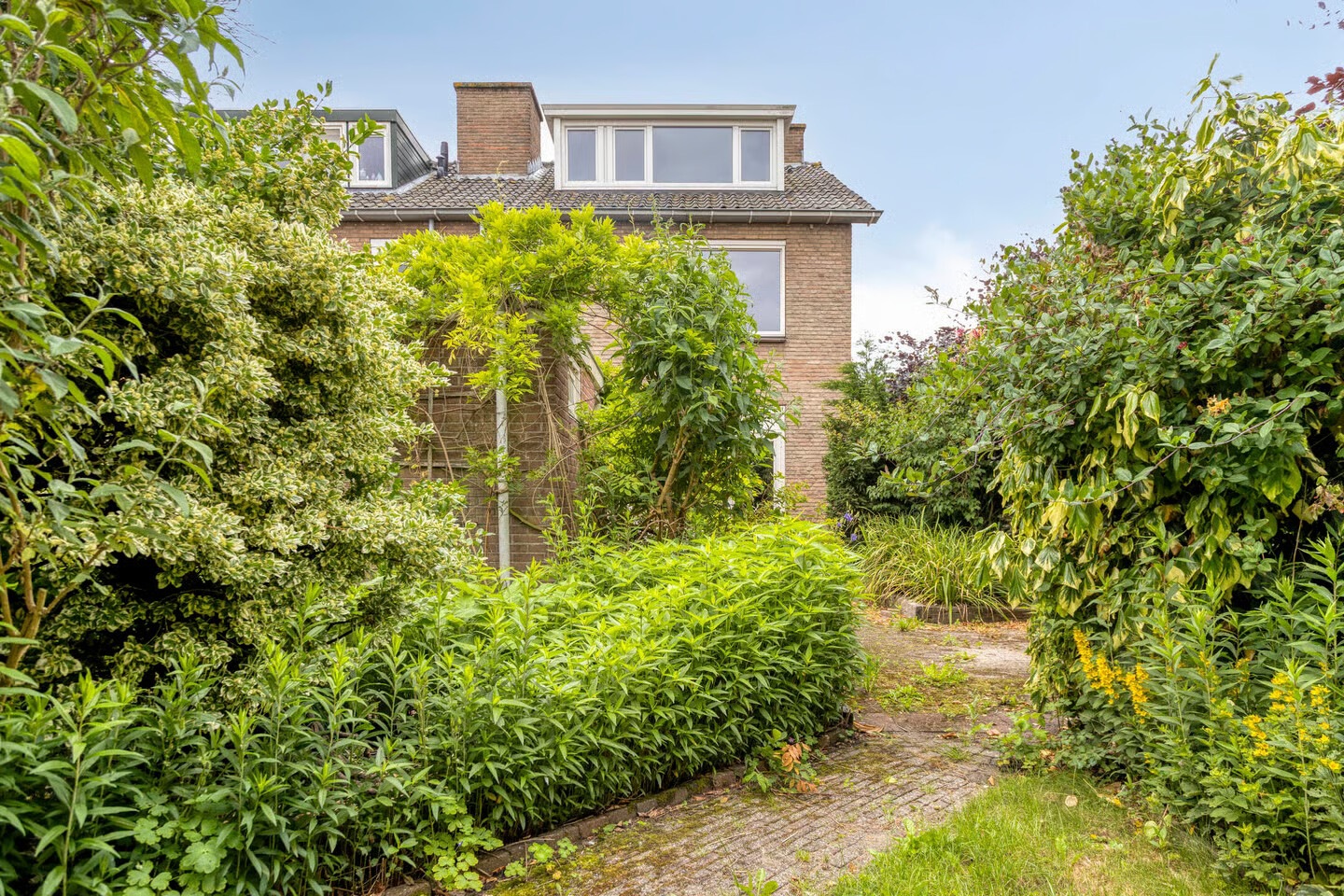 Hoekwoning te koop: Ploegstraat 17, Nieuw-Vennep