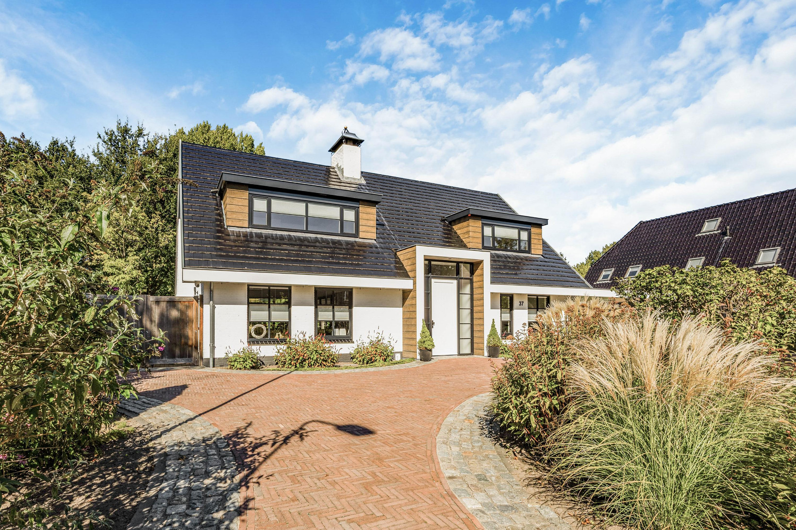Vrijstaande woning te koop: Sportveldweg 37, Nieuw-Vennep
